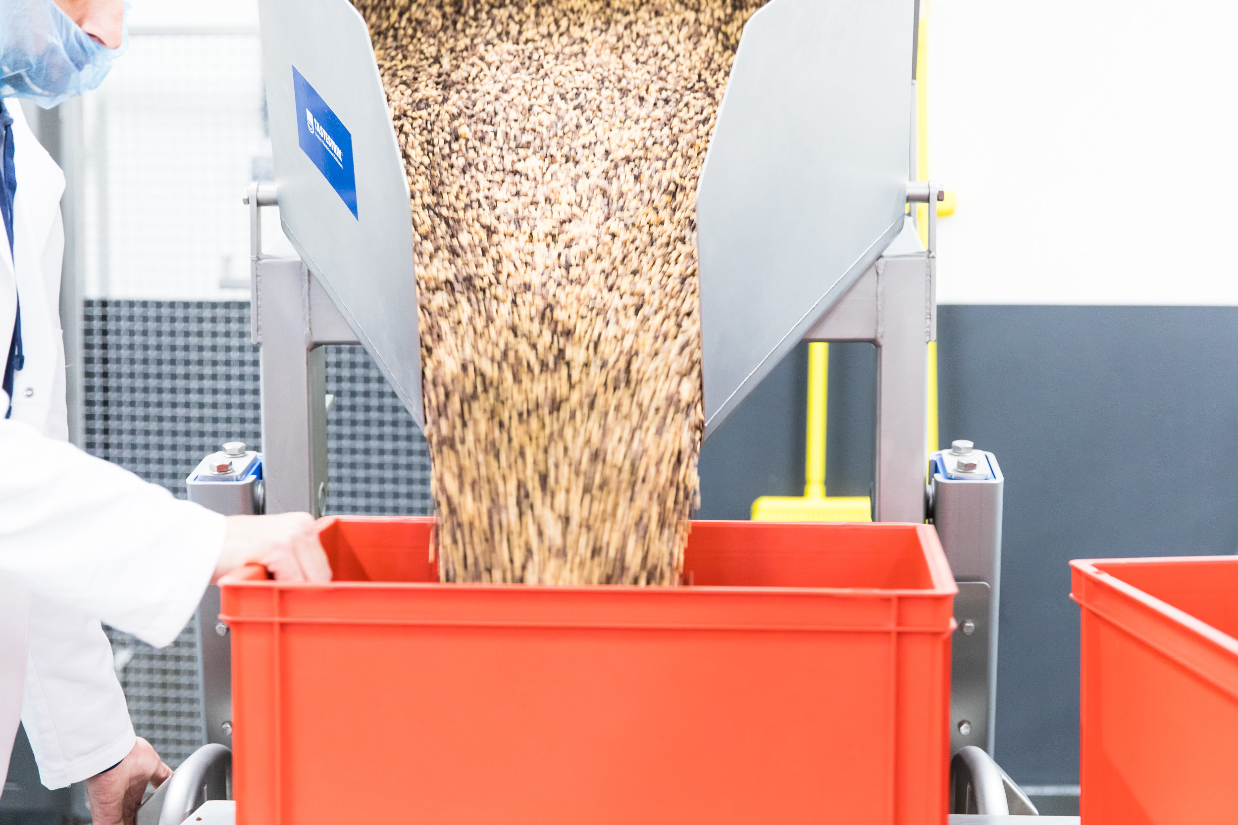 25a8495d-d1cb-473b-af8e-f5b709410a1c